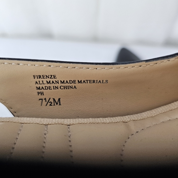 Adrienne Vittadini Black Leather Pointed Toe Sling Back Block Heel Size 7.5 - Picture 12 of 12